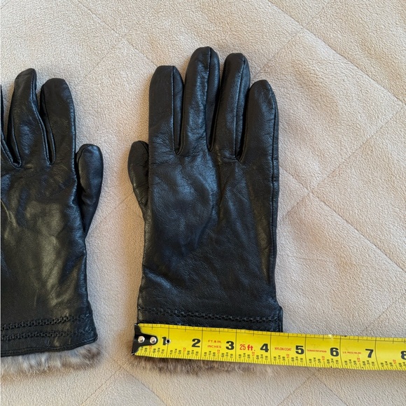 Black Leather Gloves with Fur Trim - Picture 2 of 7